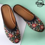 Floral Embroidered Jaipuri Jutti