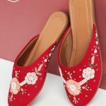 Floral Embroidered Jaipuri Jutti