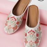 Floral Embroidered Jaipuri Jutti