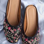 Floral Embroidered Jaipuri Jutti