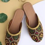 Floral Embroidered Jaipuri Jutti