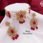 Classic Pearl Necklace Set